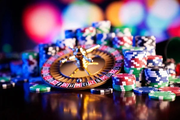 Free spin bonus round activated in Jewels of Prosperity slot